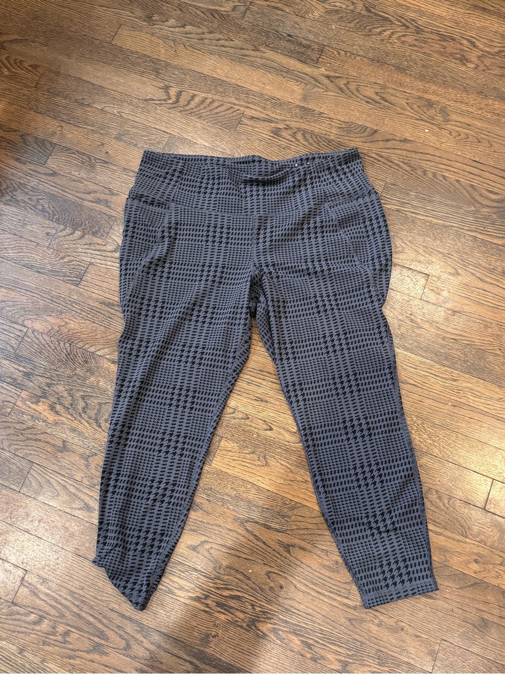 Lane Bryant LIVI Soft 7/8 Legging in Houndstooth Size 22/24